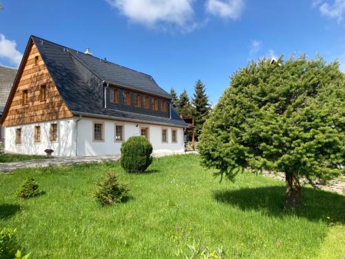 Georgenfeld House | Erzgebirgshaus Zirbenliebe