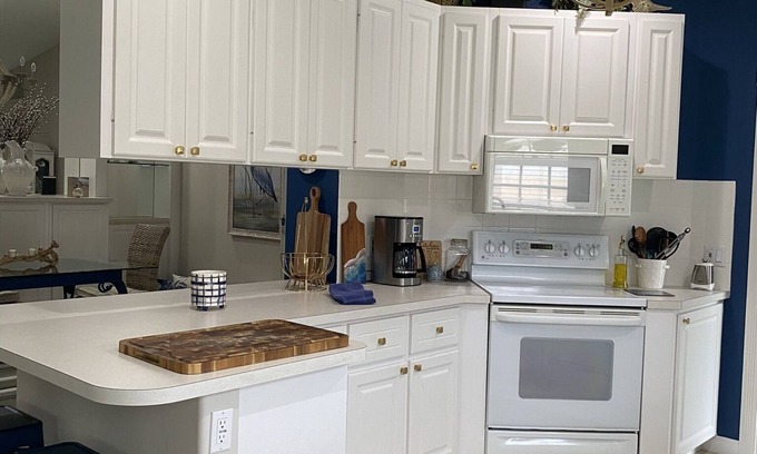 Hobe Sound Villa | Escape the cold and snow and spend the winter season in Florida!