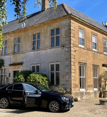 Ash House | Escape to Ash House 18th Century Manor in Somerset