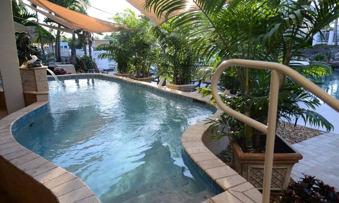 Marathon House | Escape to beautiful Duck Key. Inquire about special rates for April - November.