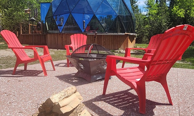Zephyr House | Escape to Nature, Sleep Under The Stars