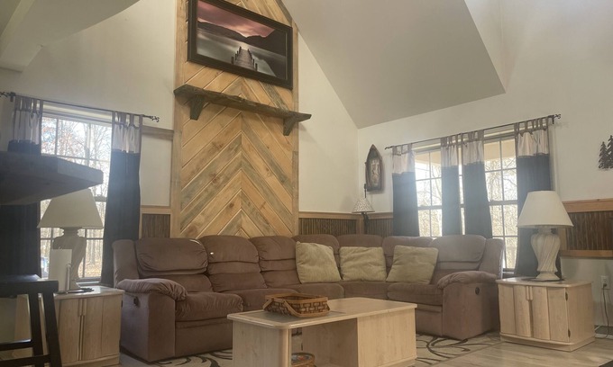 Hesston House | Escape to our quiet and peaceful home 5 minutes from Raystown Lake and Marina.