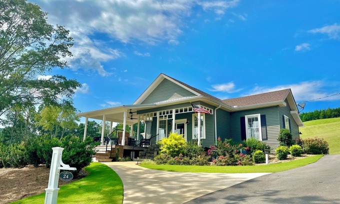 Cedar Bluff Cottage | Escape to the 1930's Bungalow "Imperfect Perfection" - Pool, Kayaks, HotTub!