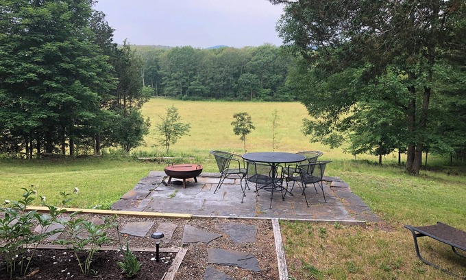 Saugerties Cottage | Escape to the Country! Lovely, Serene Cottage on 12 Acres.