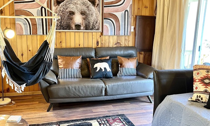 Altmar Cottage | Escape to the lake! Lkfrnt cottage fish/boat/relax. 2 Mins to Salmon River