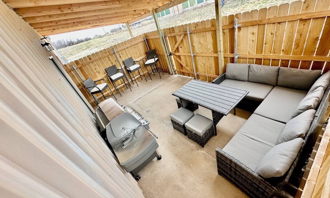 Waynoka House | Escape to Waynoka: Your Ultimate 4-Bedroom Retreat Near Little Sahara State Park