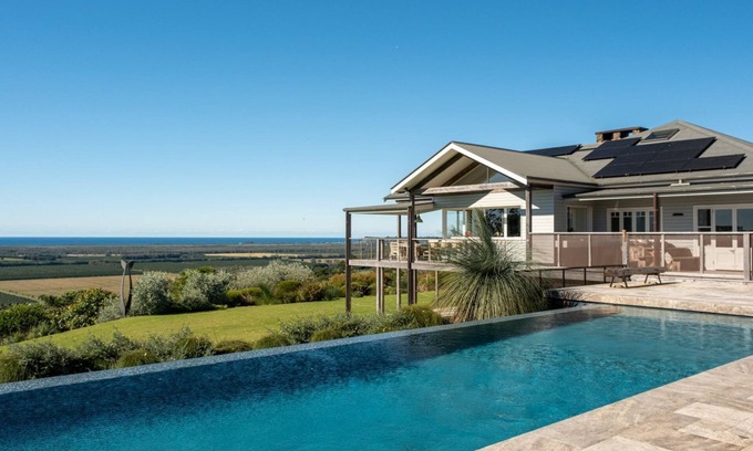 Newrybar House | Escarpment House - ocean views and stunning location
