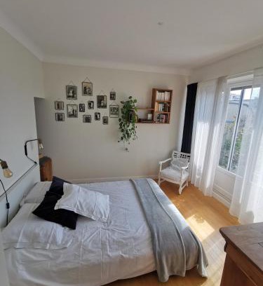 Quartier Chorier-Berriat Bed & Breakfast | espace privé avec balcon vue montagnes