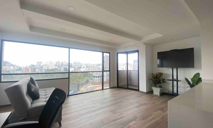 La Carolina Apartment | Espectacular Depto en Quito con Vista Panorámica