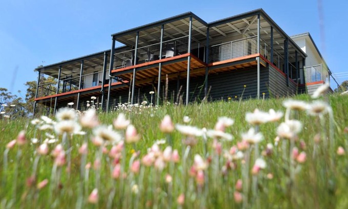 Brooks Bay House | Esperance Landing