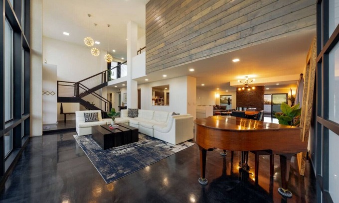 Tucson House | Estate /7 BR & 5 BA/Home & Guesthouse/2 Pools