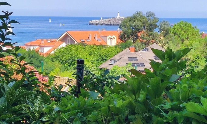 Somo House | ESTELAS: 20 mn from Santander/5 mn from SOMO beach.
