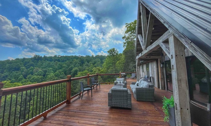 Heidelberg Cabin | Estill Oaks/Mountain View/16 Guests!