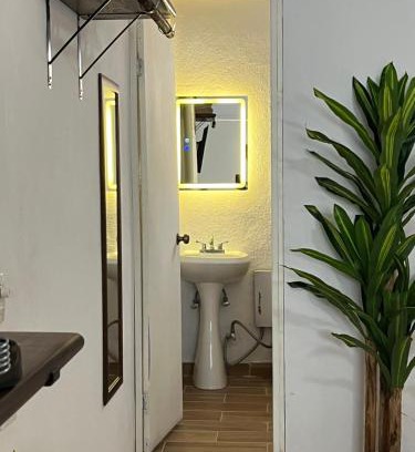 Downtown San Jose del Cabo Apartment | Estudio céntrico con diseño industrial