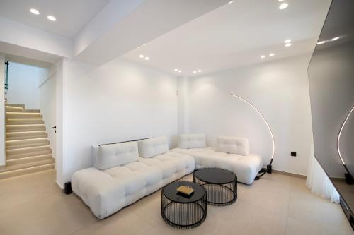 Kamisiana Villa | Ethernal Luxury Maisonnette-Next to the sea