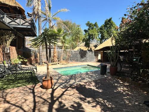 Windhoek House | Ethithiya Oasis Guesthouse and Self-Catering