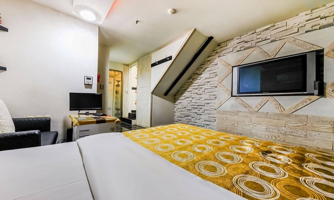 Eumseong Hotel | Eumseong Black and White