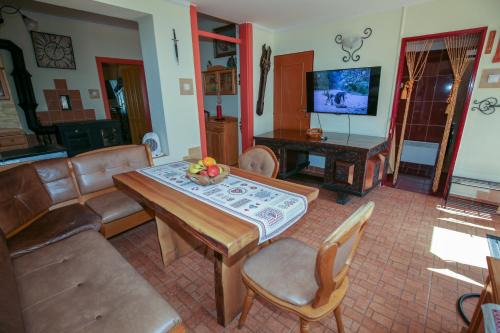 Sturovo House | Everlast