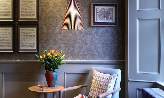 New Town Apartment | Exceptional gem in the Georgian New Town - haven of calm, luxury and style.