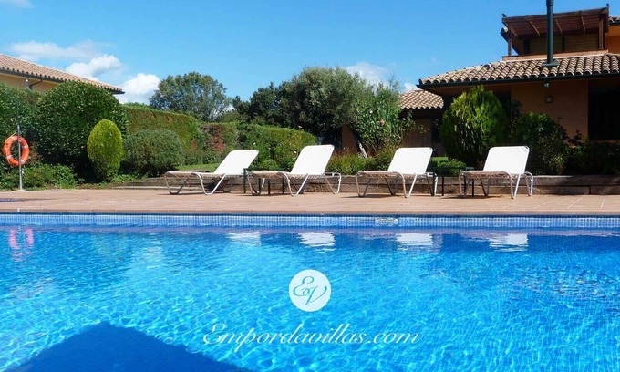 Navata Villa | Exceptional Holiday Villa, large private pool, next to the Golf Course