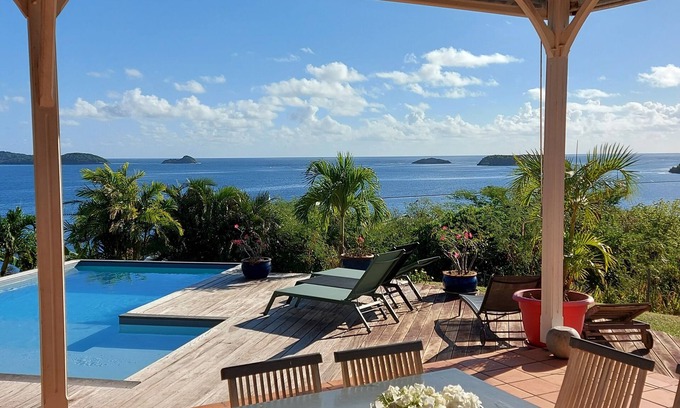 Le Robert Villa | Exceptional standing sea view villa at Robert.