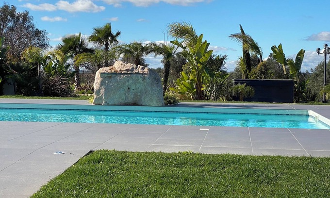 Algoz Villa | Exceptional villa 4 km from the Algarve's most beautiful beaches, with swimming.