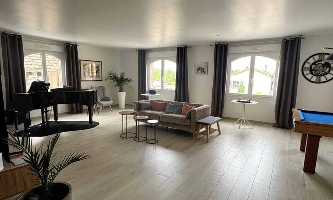 Bayon House | Exceptional whole house at L'Obsidienne, Billiards, Piano 20 mn from Nancy