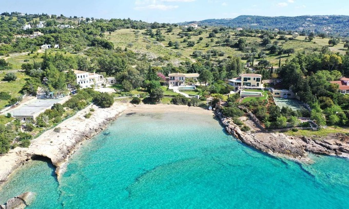 Kilada Villa | Exclusive Beachfront Villa with Swimming pool
