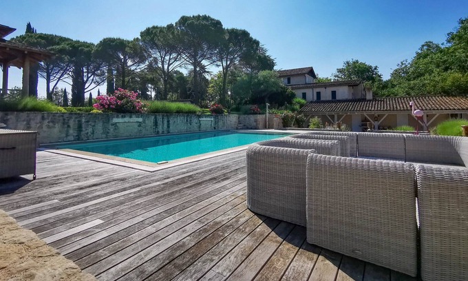 Gontaud-de-Nogaret Other | Exclusive Château with overflowing saltwater swimming pool and jacuzzi