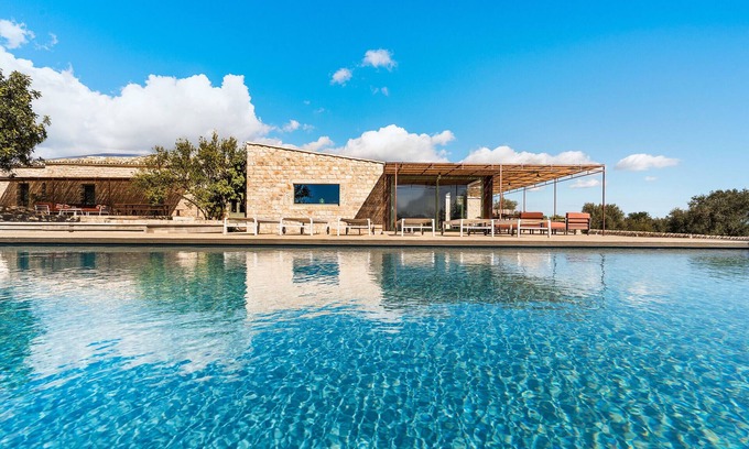 Scicli Villa | Exclusive residence with pool and hot tub near Scicli