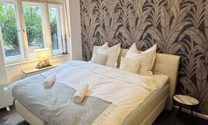 Altbogenhausen Condo | Exclusive vacation apartment in Bogenhausen - quiet location & top facilities