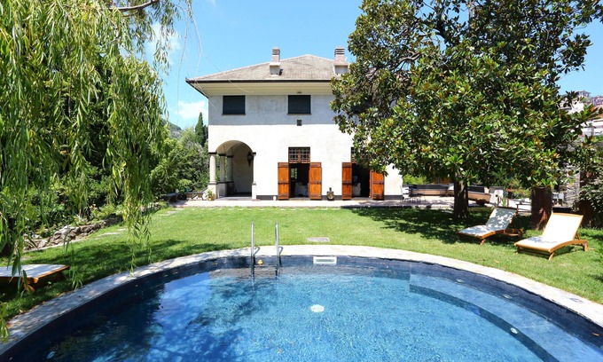 Chiavari Villa | Exclusive villa with garden and pool, within a private historic park