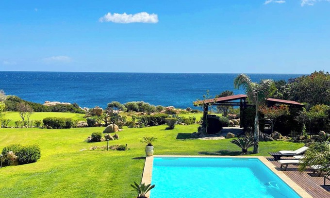 Puntaldia Villa | Exclusive villa with pool and sea view in Puntaldia (San Teodoro)