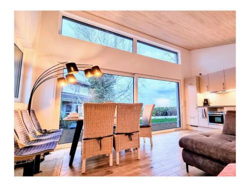 Steinbach House | Exclusive wooden house with mountain railway