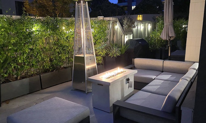 Telegraph Hill Condo | Executive Condo, dog friendly, lovely wraparound garden