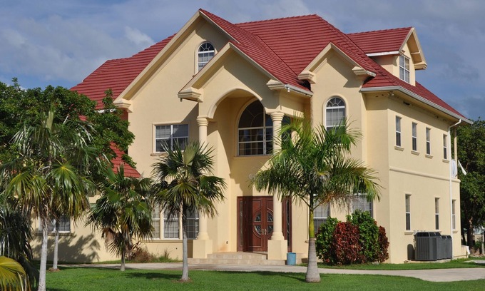 Northwest Point House | Executive home 5 mins drive from world famous Seven Mile Beach w/Swimming Pool