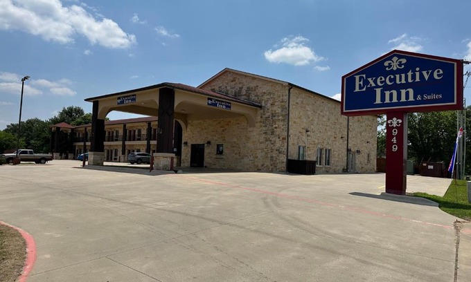 Pittsburg Hotel | Executive Inn and Suites