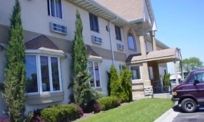 Waukegan Hotel | Executive Inn and Suites