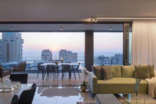 Kerem HaTeimanim Apartment | Executive Sea View Apartments by FeelHome