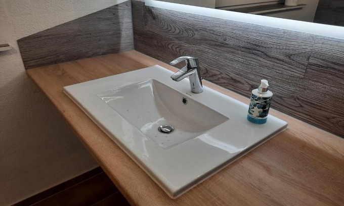 Melsungen Apartment | Exklusive Naturoase direkt am Ars Natura Wanderweg mit Panoramablick auf Melsungen
