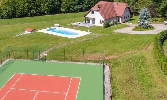Le Saulcy Villa | Exklusive villa with tennis court, pool and golf