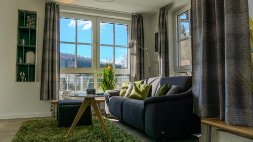 Kulmbach Apartment | Exklusives Penthouse mit Dachterrasse, hochwertig ausgestatteter Küche mit Dampfgarer, inklusive 2 Stellplätze und Fahrradgarage
