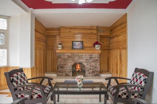 Dharampur Apartment | Exotic Stays I 1Bhk Apartment l Couple Friendly l Near Mall Road Kasauli