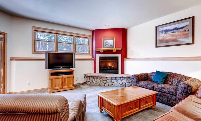 Warrior's Mark Condo | Experience Peak 9 charm, just steps away from vibrant Main Street
