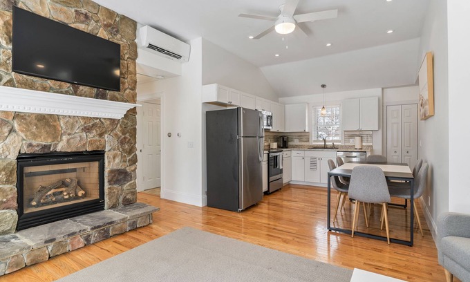 Southern Coast Apartment | Experience Saco in Style: Elegant, Newly Upgraded Home