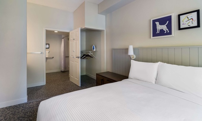 Acres Green Hotel | Experience the Best! With Free Breakfast, Outdoor Pool, Pets Allowed!