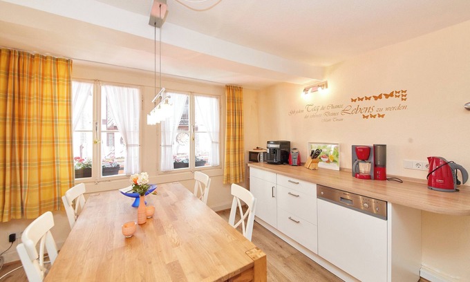 Bernkastel House | "Experience unforgettable days in our vacation apartment in the old town in the historic