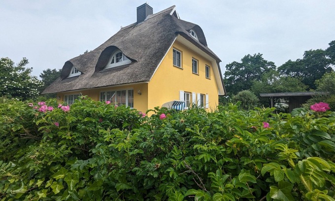 Born auf dem Darss House | "Experience unforgettable days at Haus Wikinger - comfort and nature combined!"