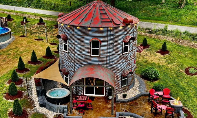 Smith Other | Experience "Unique Getaway" at Repurposed Silo