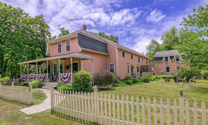 Long Island House | Experienced Host! Steps to Beach! 7BR Island Retreat w/Firepit, Bikes, Porches